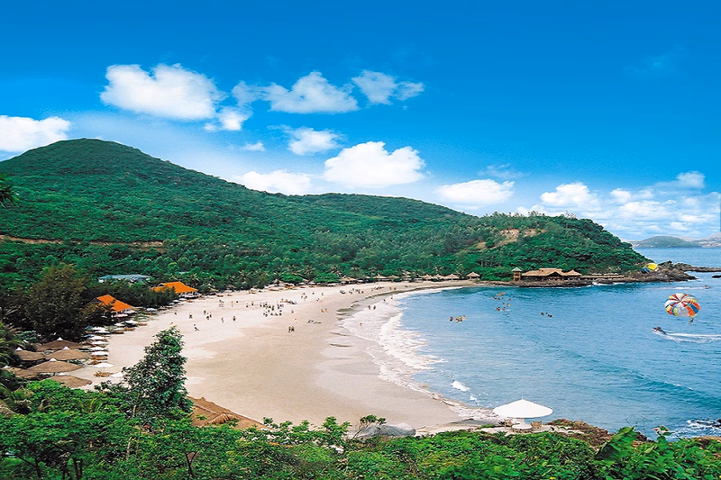 Bãi biển Nhũ Tiên
