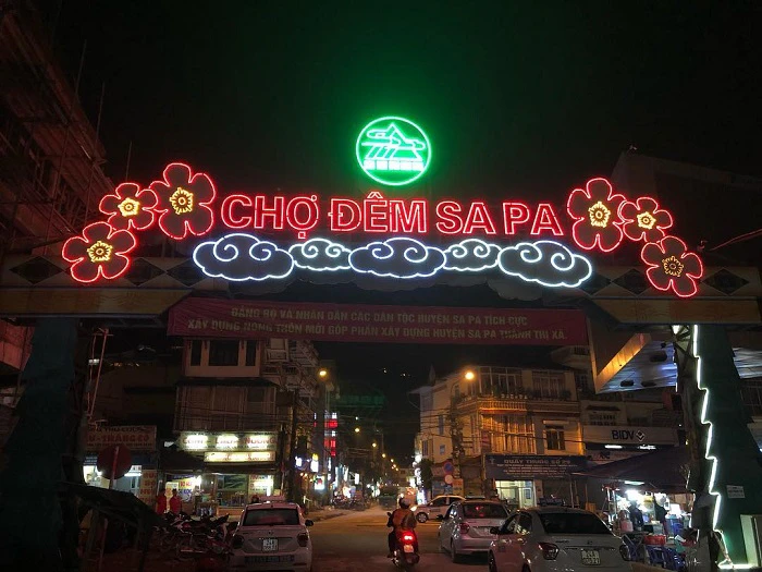 Chợ đêm Sa Pa