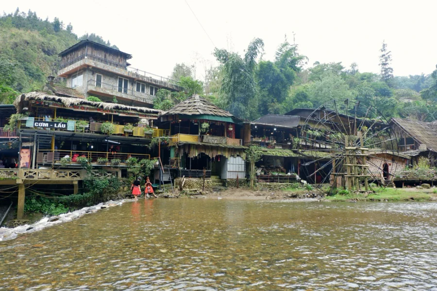 Bản Cát Cát (hay thôn Cát Cát)